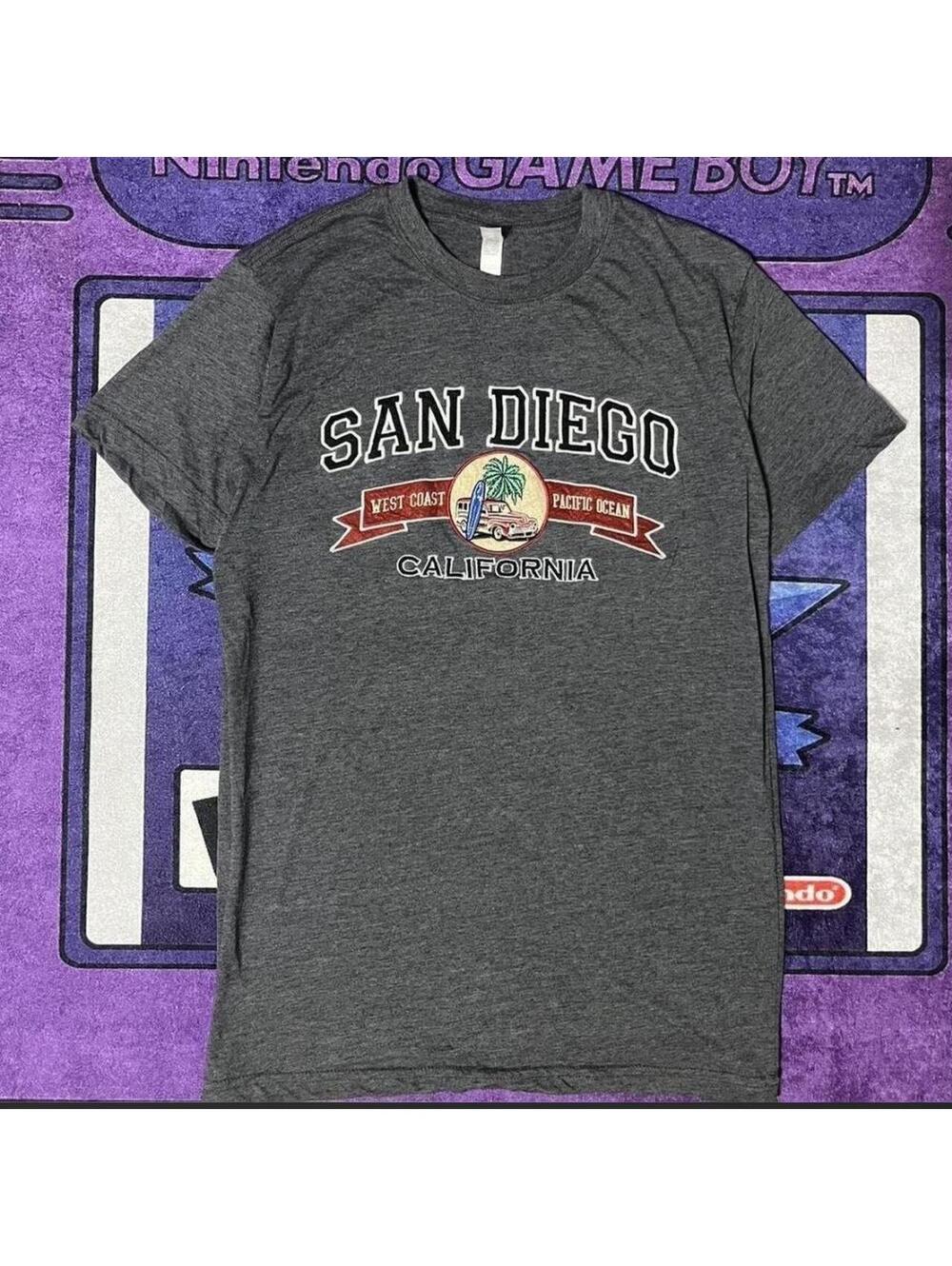 Gray San diego Cali Medium tshirt